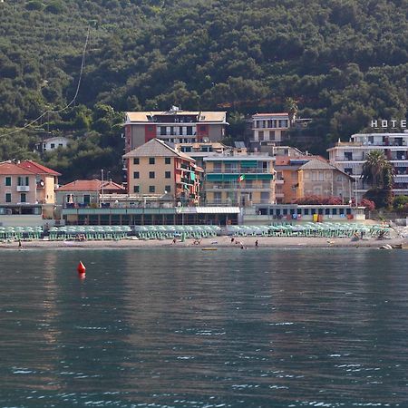 Real Park Hotel Cavi di Lavagna Esterno foto